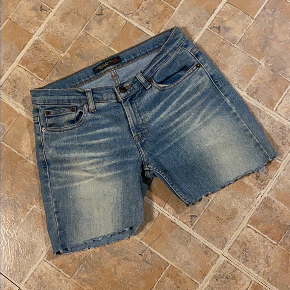 American Eagle cut off jean shorts size women’s 6